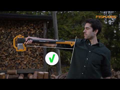 How to choose the right size splitting axe | Fiskars