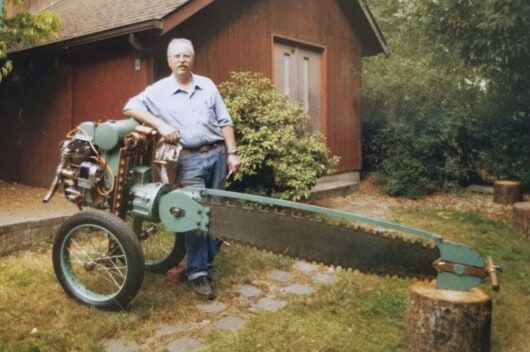 developed chainsaw by man in 1950's