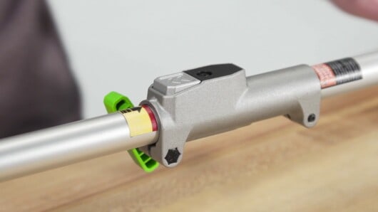 How Do You Extend A Pole Saw: Understand Your Pole Saw And How To Extend It 2 extendable pole saw