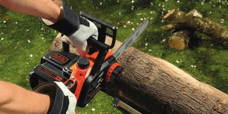 how long will a battery powered chainsaw last