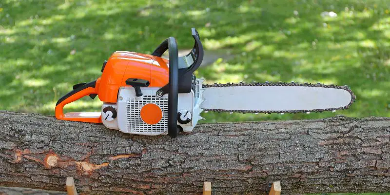 how much does chainsaw cost