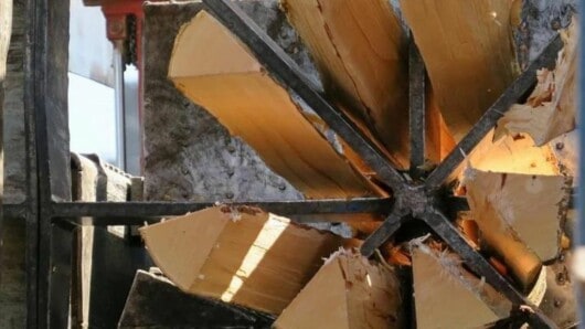 Log Splitter or Axe – Are Axes Obsolete? 6 log splitter